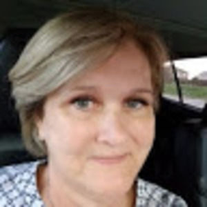 Meet your Posher, Cynthia